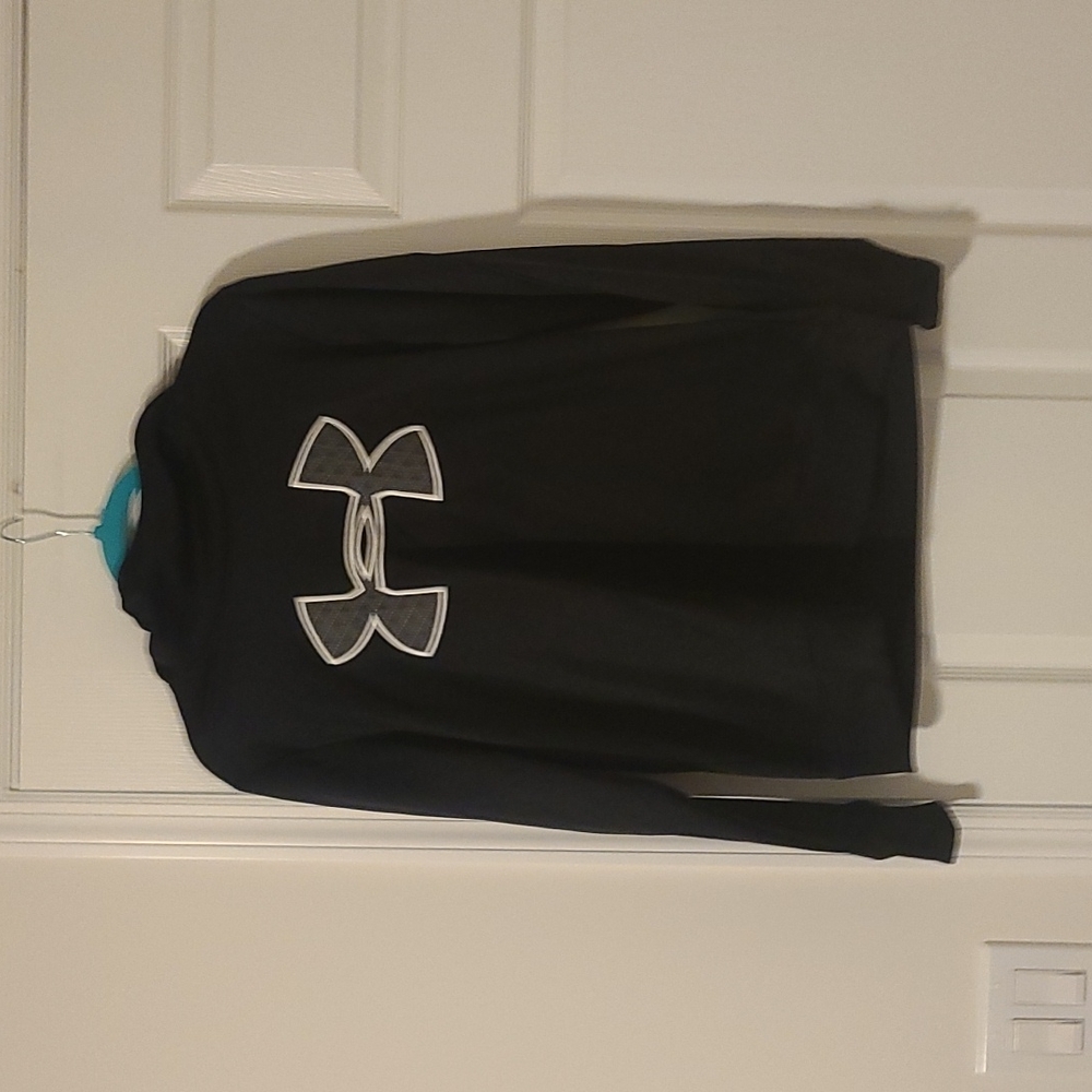 Under Armour small hoodie